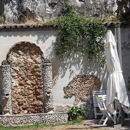 B&B La Tana Dell'Orso Villalago Exterior photo