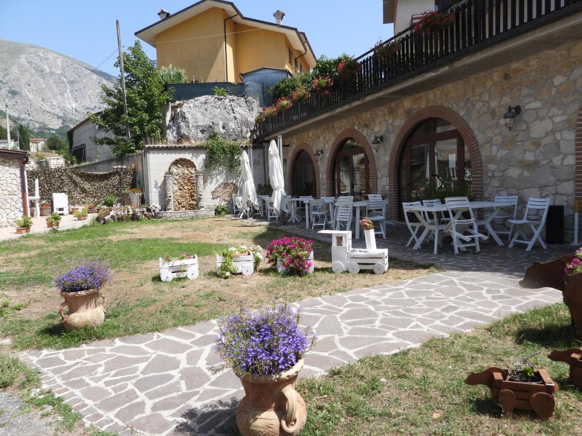 B&B La Tana Dell'Orso Villalago Exterior photo