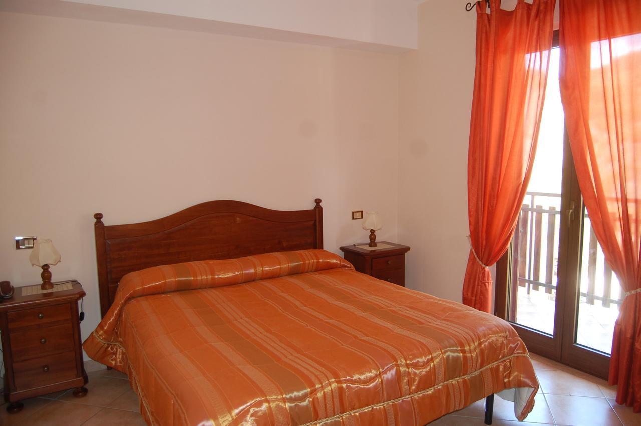 B&B La Tana Dell'Orso Villalago Exterior photo
